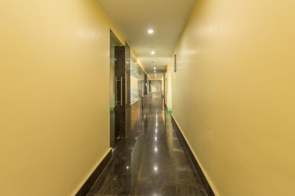 Hotel D' Sapphire กูวาฮาติ ภายนอก รูปภาพ